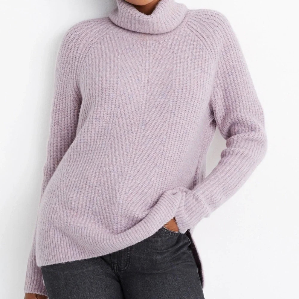 Madewell  Mercer Turtleneck Sweater in Coziest Yarn Size Small Purple